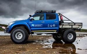 Toyota Hilux AT44 Magic-DML Expedition by Arctic Trucks 2016 года